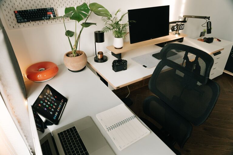 Consejos para organizar un espacio de trabajo productivo en casa